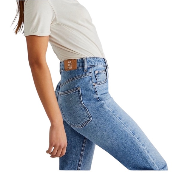 We The Free High Rise Blue Jeans Versatile Fit - Picture 1 of 9